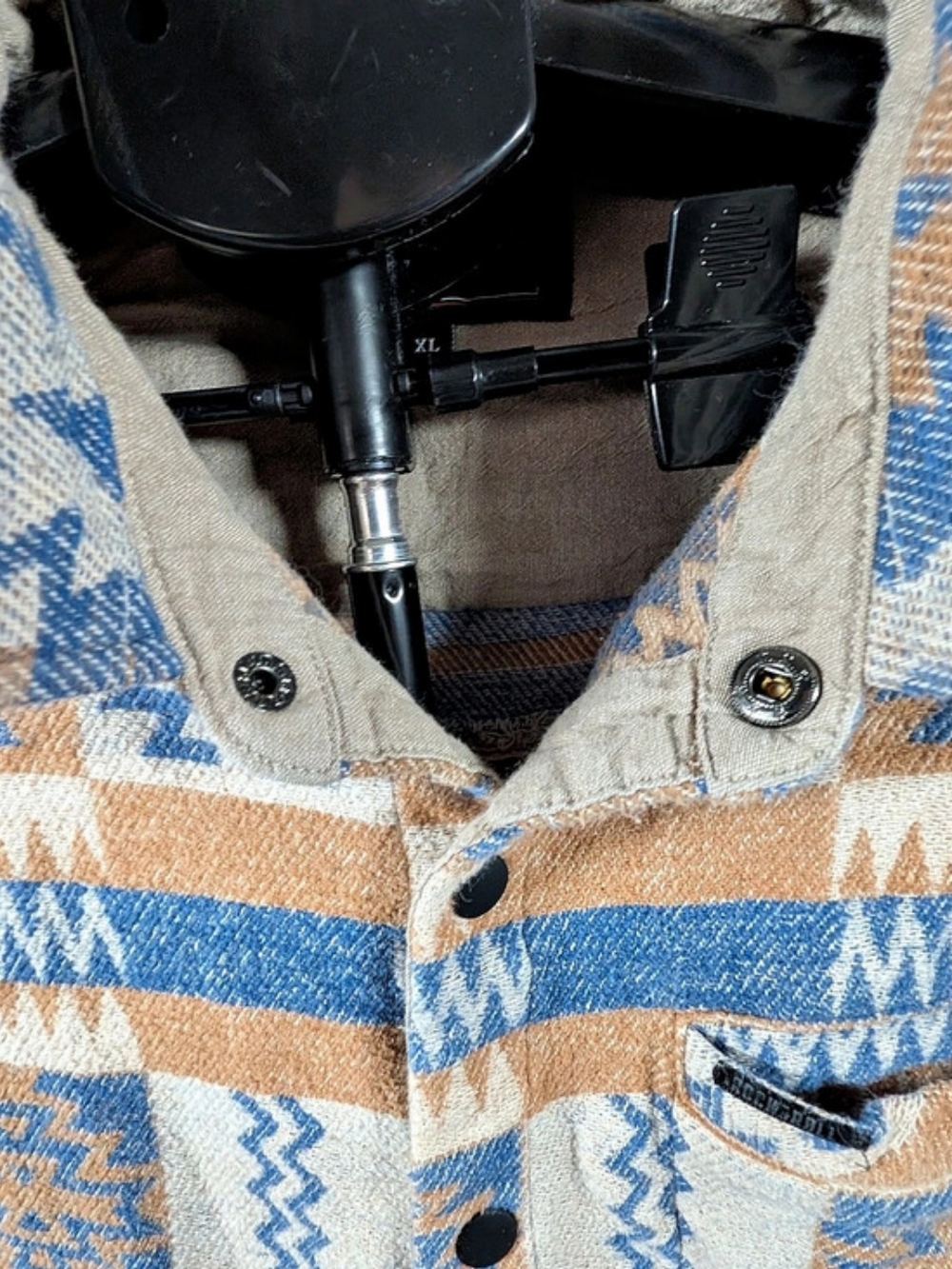 Rock & Roll Cowgirl Men's Geometric Snap-Front Shirt in Blue & Brown - Picture 4 of 8